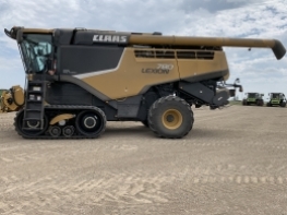 2018 CLAAS Combine 780TT