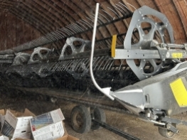 2020 MacDon Header Combine FD140