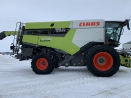 2023 CLAAS Combine 8700