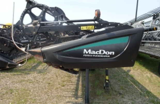 2016 MacDon Header Combine FD75-45