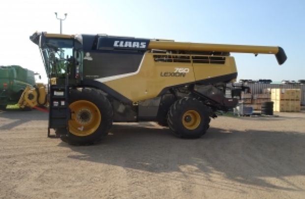 2019 CLAAS Combine 760