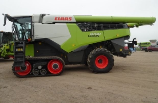 2024 CLAAS Combine 8700TT