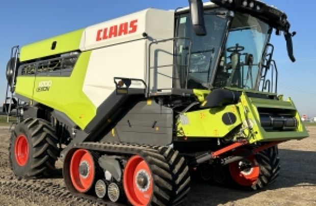 2024 CLAAS Combine 8700TT