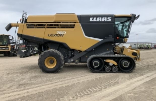 2018 CLAAS Combine 760TT