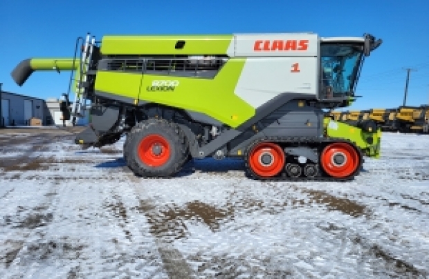 2021 CLAAS Combine 8700TT