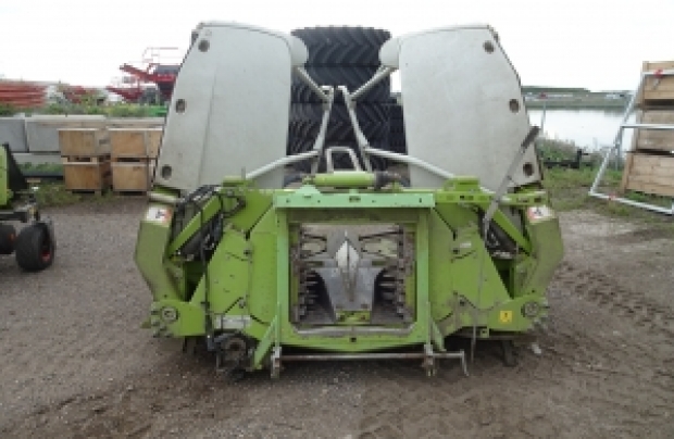 2015 CLAAS Header Combine ORBIS 600